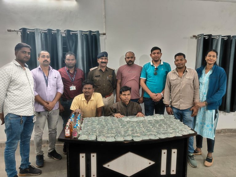 ● पुसौर के ग्राम बासनपाली और नवापारा में साइबर सेल और पुसौर पुलिस की संयुक्त टीम ने की शराब रेड कार्यवाही…..