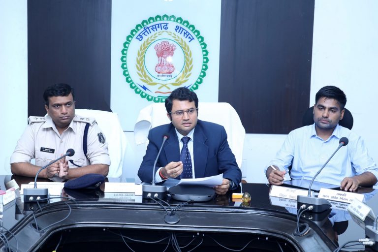 *चक्रधर समारोह के गरिमामय आयोजन हेतु प्राप्त सुझावों के अनुसार होगा कार्यक्रम-कलेक्टर श्री कार्तिकेया गोयल*