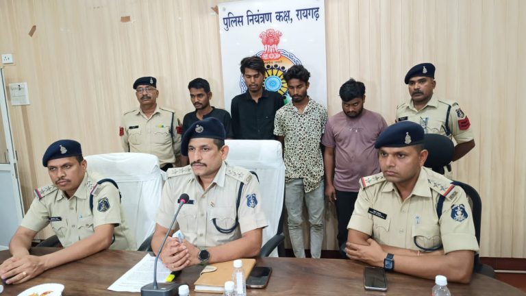 *साइबर सेल, थाना कोतवाली और जूटमिल पुलिस ने संयुक्त टीम ने बाइक चोर गिरोह को दबोचा*….