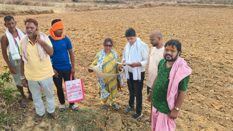 *अभियान चलाकर किया जा रहा जिले में नक्शा बटांकन*