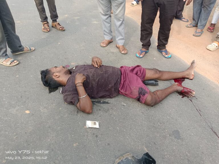 108 एम्बुलेंस और 112 वाहन की कमी से तड़पता रहा घायल, प्रेस क्लब अध्यक्ष ने निभाई मानवता