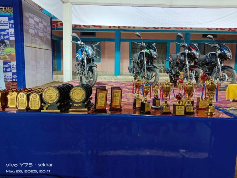 बजाज कप रात्रिकालीन क्रिकेट प्रतियोगिता : षष्ठम दिवस का मुकाबला आज लैलूंगा में, अनेक गणमान्य अतिथियों की होगी उपस्थिति