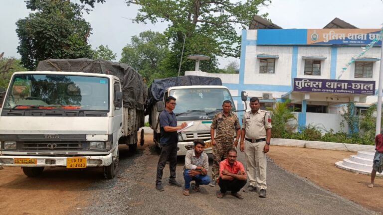 छाल पुलिस की अवैध कबाड़ पर बड़ी कार्रवाई: अलग-अलग दो वाहनों से 3.5 लाख से अधिक रूपये का 77 क्विंटल कबाड़ जब्त, दो आरोपी गिरफ्तार