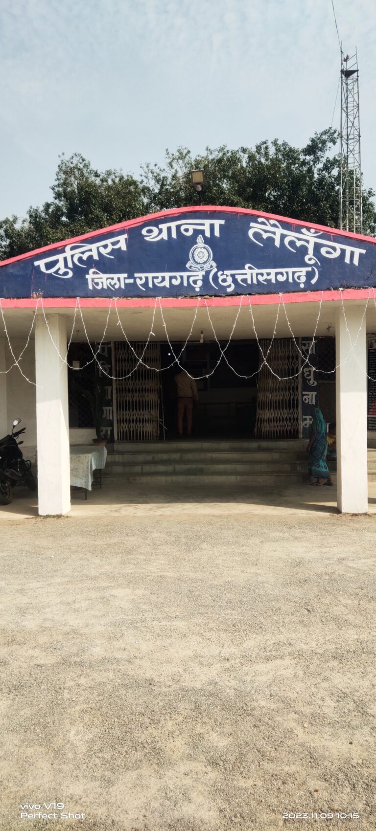 लैलूंगा सहित ग्रामीण क्षेत्रों में खुले आम बिक रही है देशी महुआ शराब, पुलिस विभाग पर उठ रहे सवालआखिर लैलूंगा पुलिसः दारू पर कार्यवाही कियो नही कर रही