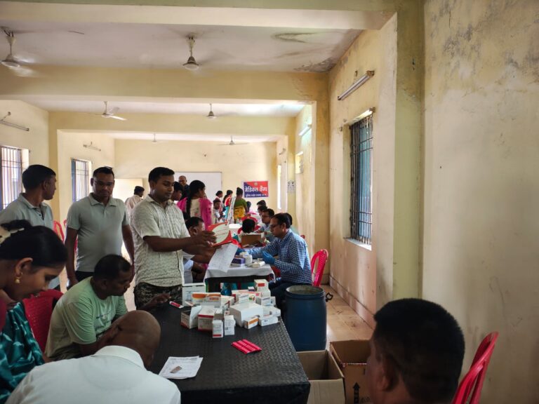 पुलिस कर्मियों और उनके परिजनों के लिए उर्दना पुलिस लाइन में लगा स्वास्थ्य शिविर, 143 ने कराया स्वास्थ्य परीक्षण