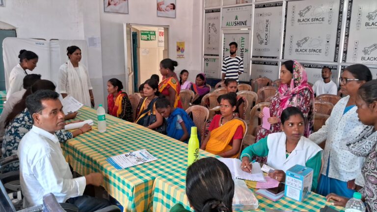 प्रधानमंत्री सुरक्षित मातृत्व अभियान दिवस पर गर्भवती महिलाओं की हुई विशेष स्वास्थ्य जांच