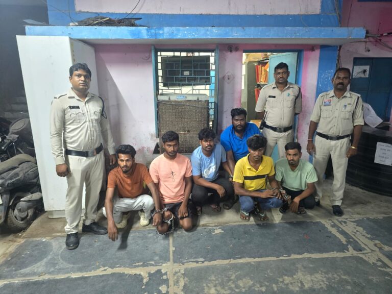 ● झगड़ालू तत्वों पर जूटमिल पुलिस की सख्त कार्रवाई जारी, छह व्यक्तियों पर प्रतिबंधक कार्रवाई कर भेजा जेल