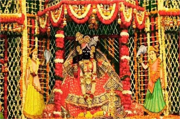 अब घर बैठे कर सकेंगे बांके बिहारी के साक्षात दर्शन! Live Telecast के ये हैं लिंक, यहां देखें आरती…..